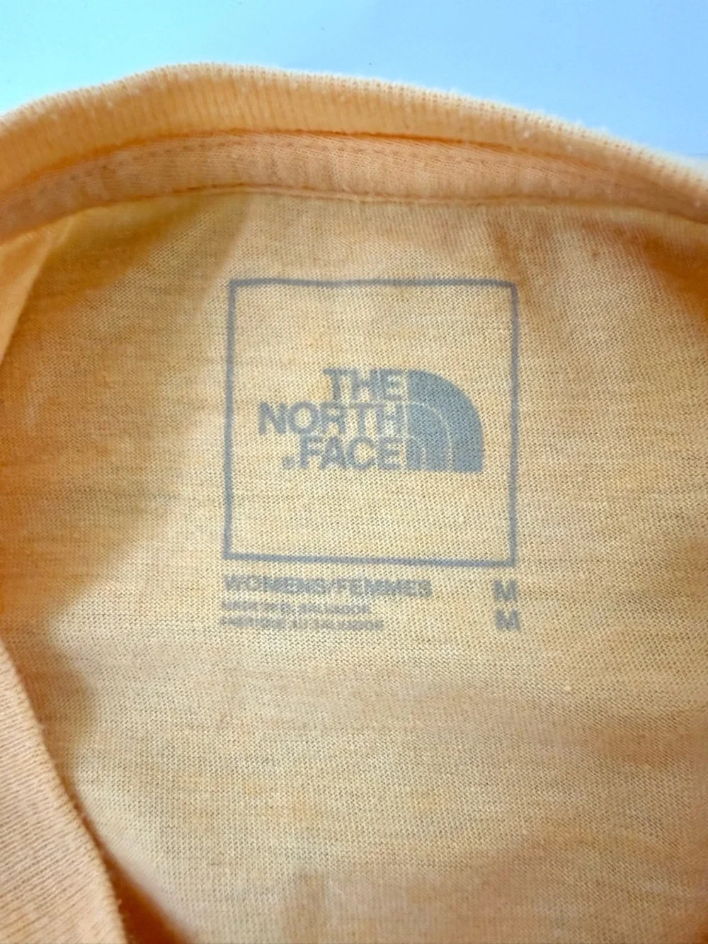 The North Face Women's Peach Logo T-Shirt Medium Outdoor Casual Tee - Picture 4 of 7